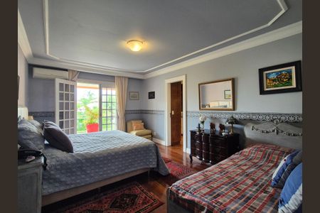 Casa de condomínio para alugar com 1000m², 5 quartos e 4 vagas