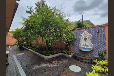 Casa de condomínio para alugar com 1000m², 5 quartos e 4 vagas