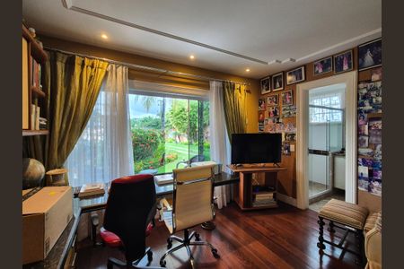 Casa de condomínio para alugar com 1000m², 5 quartos e 4 vagas