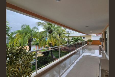 Casa de condomínio para alugar com 1000m², 5 quartos e 4 vagas