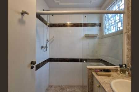 Casa de condomínio para alugar com 1000m², 5 quartos e 4 vagas