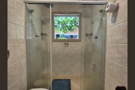 Casa de condomínio para alugar com 1000m², 5 quartos e 4 vagas