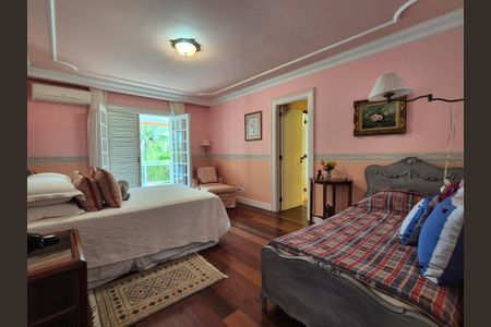 Casa de condomínio para alugar com 1000m², 5 quartos e 4 vagas