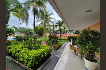 Casa de condomínio para alugar com 1000m², 5 quartos e 4 vagas