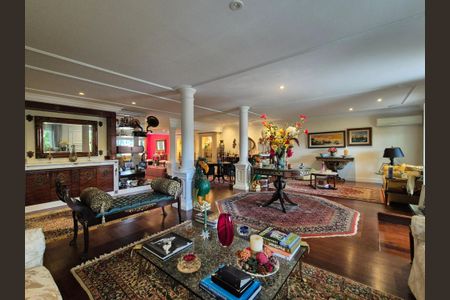 Casa de condomínio para alugar com 1000m², 5 quartos e 4 vagas