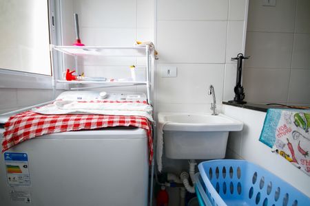 Apartamento para alugar com 80m², 2 quartos e 1 vagaÁrea de Serviço