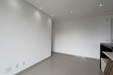 Sala de apartamento para alugar com 2 quartos, 47m² em Vila Nova Bonsucesso, Guarulhos