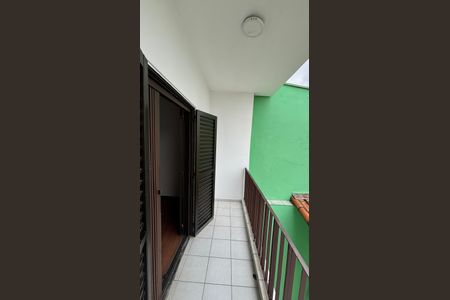 Casa à venda com 430m², 4 quartos e 6 vagasSuite Varanda