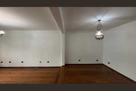 Casa à venda com 430m², 4 quartos e 6 vagasSala - Sala de Estar