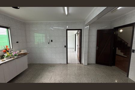 Casa à venda com 430m², 4 quartos e 6 vagasCozinha