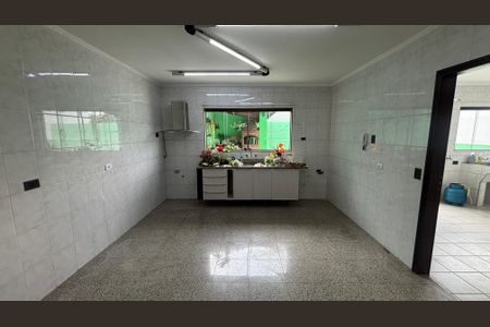 Casa à venda com 430m², 4 quartos e 6 vagasCozinha