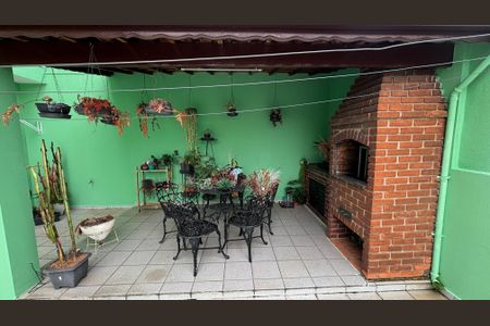 Casa à venda com 430m², 4 quartos e 6 vagasQuintal