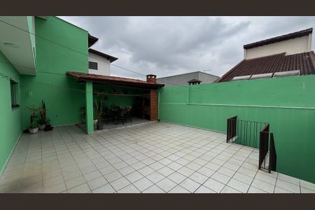 Casa à venda com 430m², 4 quartos e 6 vagasQuintal