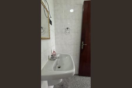 Casa à venda com 430m², 4 quartos e 6 vagasÁrea de Serviço - Banheiro