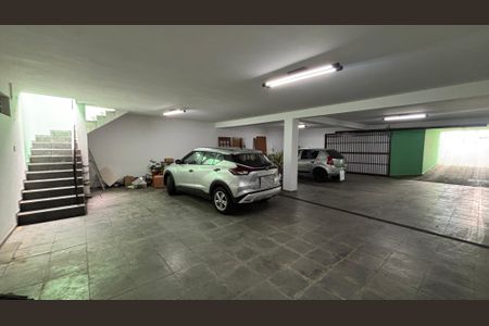 Casa à venda com 430m², 4 quartos e 6 vagasGaragem