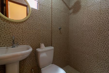 Casa para alugar com 42m², 1 quarto e sem vaga Casa para alugar com 42m², 1 quarto e sem vagaBanheiro