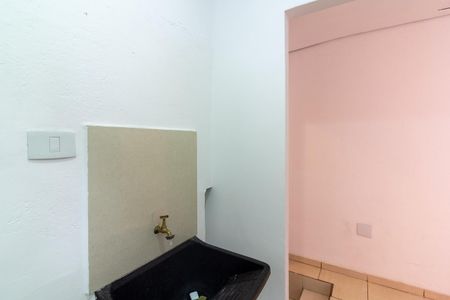 Casa para alugar com 42m², 1 quarto e sem vaga Casa para alugar com 42m², 1 quarto e sem vagaÁrea de Serviço