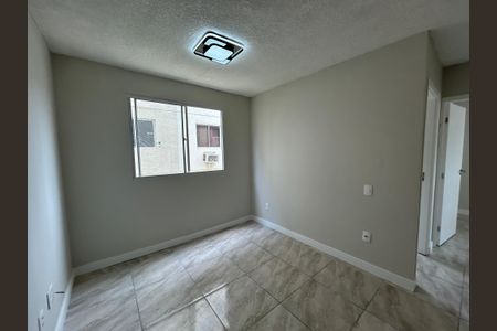 Sala de apartamento à venda com 2 quartos, 40m² em Cavalcanti, Rio de Janeiro