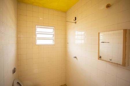 Casa para alugar com 150m², 3 quartos e 1 vaga Casa para alugar com 150m², 3 quartos e 1 vagaBanheiro Social