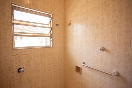 Casa para alugar com 150m², 3 quartos e 1 vaga Casa para alugar com 150m², 3 quartos e 1 vagaBanheiro Social 2