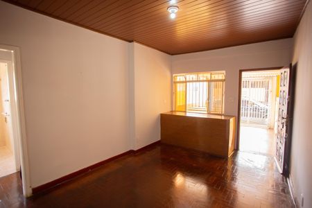 SALA de casa à venda com 3 quartos, 150m² em Parque Peruche, São Paulo