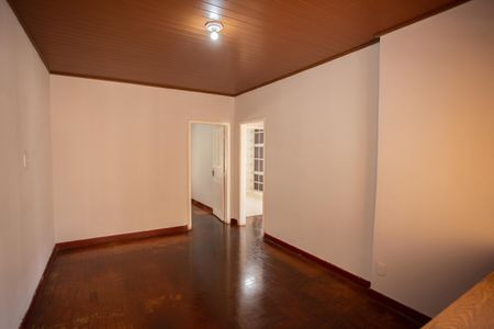 Casa para alugar com 150m², 3 quartos e 1 vaga Casa para alugar com 150m², 3 quartos e 1 vagaSala