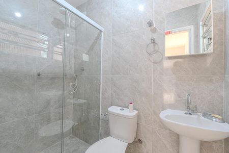 Banheiro de apartamento para alugar com 1 quarto, 25m² em Bela Vista, São Paulo