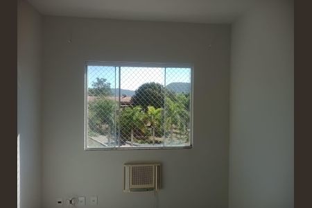 Quarto de casa de condomínio para alugar com 2 quartos, 79m² em Zacarias, Maricá