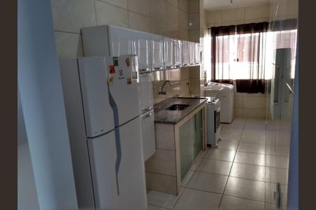 Casa de condomínio para alugar com 79m², 2 quartos e 1 vagaCozinha