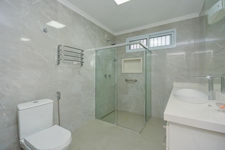 Casa para alugar com 167m², 3 quartos e 2 vagasBanheiro da Suíte