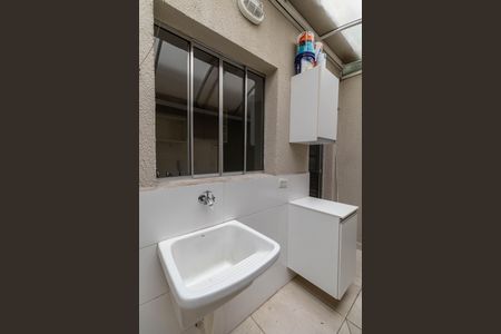 Casa de condomínio para alugar com 55m², 2 quartos e 1 vaga Casa de condomínio para alugar com 55m², 2 quartos e 1 vagaÁrea de Serviço