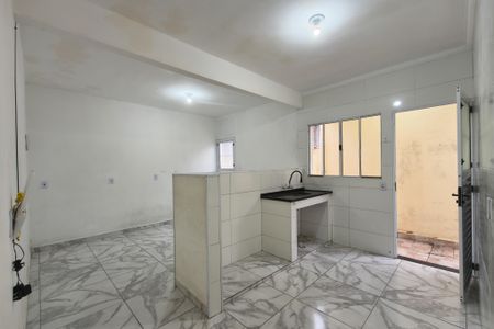 Cozinha  de casa de condomínio para alugar com 2 quartos, 58m² em Parque das Americas, Praia Grande