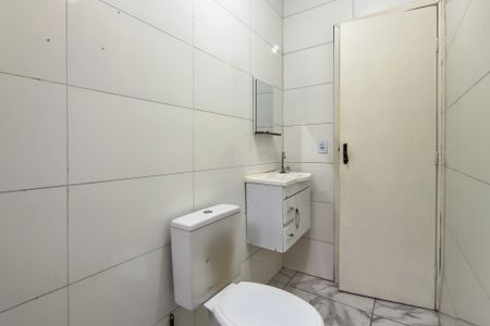 Casa de condomínio para alugar com 58m², 2 quartos e 1 vaga Casa de condomínio para alugar com 58m², 2 quartos e 1 vagaBanheiro