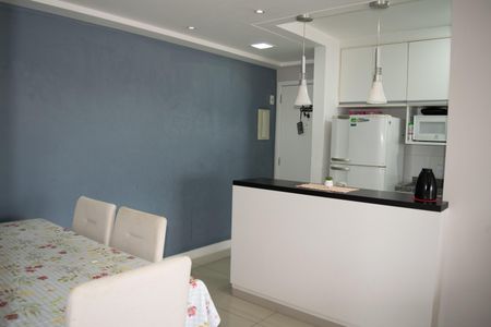 Sala de apartamento à venda com 3 quartos, 68m² em Chácara Seis de Outubro, São Paulo