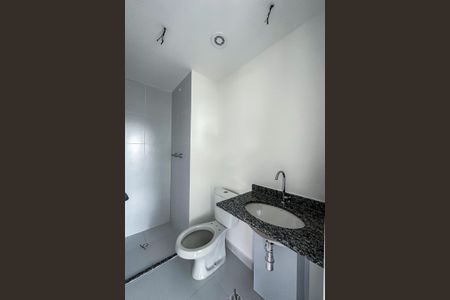 Apartamento à venda com 48m², 2 quartos e 1 vaga Apartamento à venda com 48m², 2 quartos e 1 vagaBanheiro