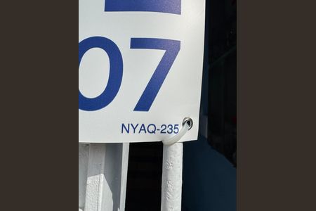 Casa à venda com 225m², 3 quartos e 2 vagas Casa à venda com 225m², 3 quartos e 2 vagasNYAQ-235
