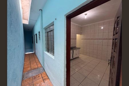 Casa à venda com 225m², 3 quartos e 2 vagas Casa à venda com 225m², 3 quartos e 2 vagasCorredor