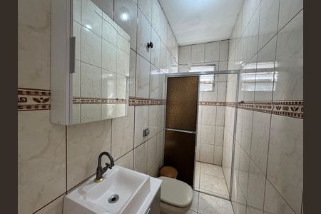 Casa à venda com 225m², 3 quartos e 2 vagas Casa à venda com 225m², 3 quartos e 2 vagasBanheiro - Casa 02