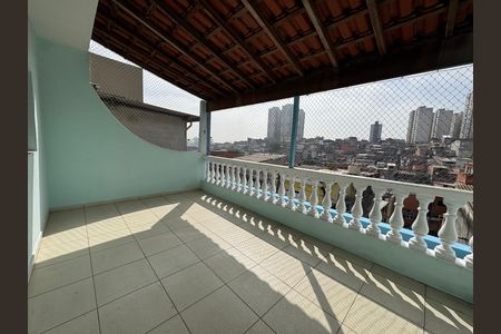 Casa à venda com 225m², 3 quartos e 2 vagas Casa à venda com 225m², 3 quartos e 2 vagasCasa 2 - Varanda sala