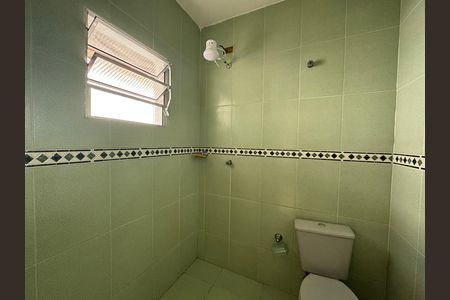Casa à venda com 225m², 3 quartos e 2 vagas Casa à venda com 225m², 3 quartos e 2 vagasCasa 3 - Banheiro social