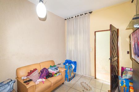 Sala de casa à venda com 3 quartos, 225m² em Padroeira, Osasco