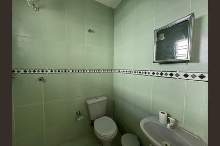 Casa à venda com 225m², 3 quartos e 2 vagas Casa à venda com 225m², 3 quartos e 2 vagasCasa 3 - Banheiro social