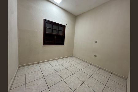 Casa - Quarto de casa à venda com 3 quartos, 225m² em Padroeira, Osasco