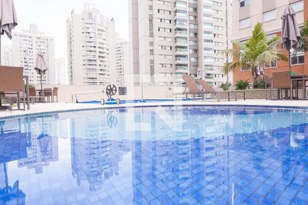 Apartamento à venda com 172m², 4 quartos e 3 vagasÁrea comum - Piscina