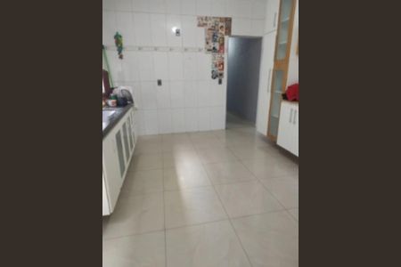 Cozinha  de casa para alugar com 2 quartos, 60m² em Canhema, Diadema