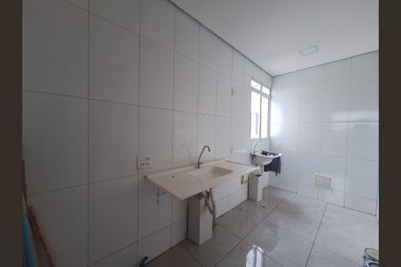 Apartamento para alugar com 2 quartos, 41m² em Parque Santa Rosa, Suzano