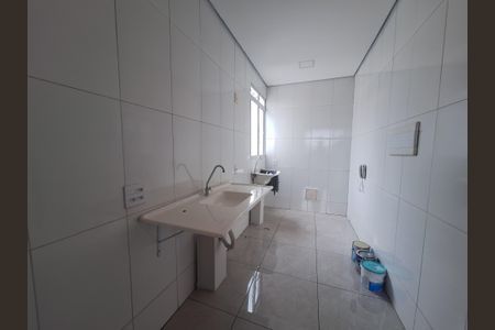 Apartamento para alugar com 2 quartos, 41m² em Parque Santa Rosa, Suzano
