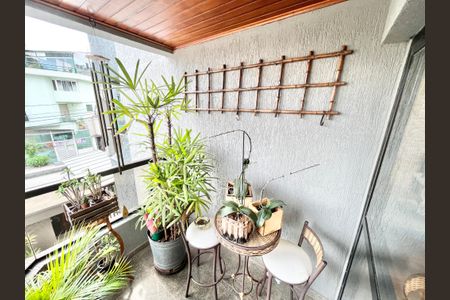 Apartamento à venda com 117m², 4 quartos e 3 vagasVaranda da Sala