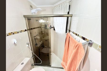 Apartamento à venda com 117m², 4 quartos e 3 vagasBanheiro da Suíte 2
