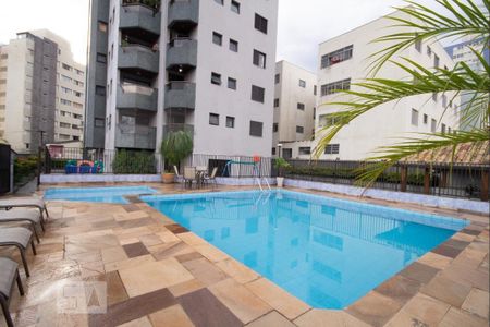 Apartamento à venda com 117m², 4 quartos e 3 vagasÁrea comum - Piscina